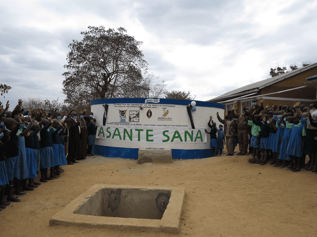 Blick von oben auf die Kathambangii Primary School
